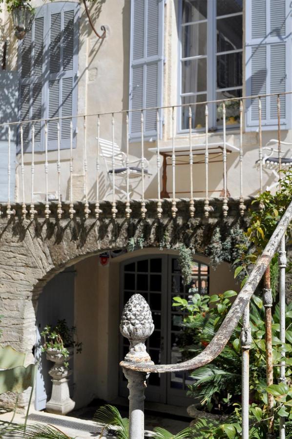 Le Petit Chateau Châteauneuf-de-Gadagne Exterior foto